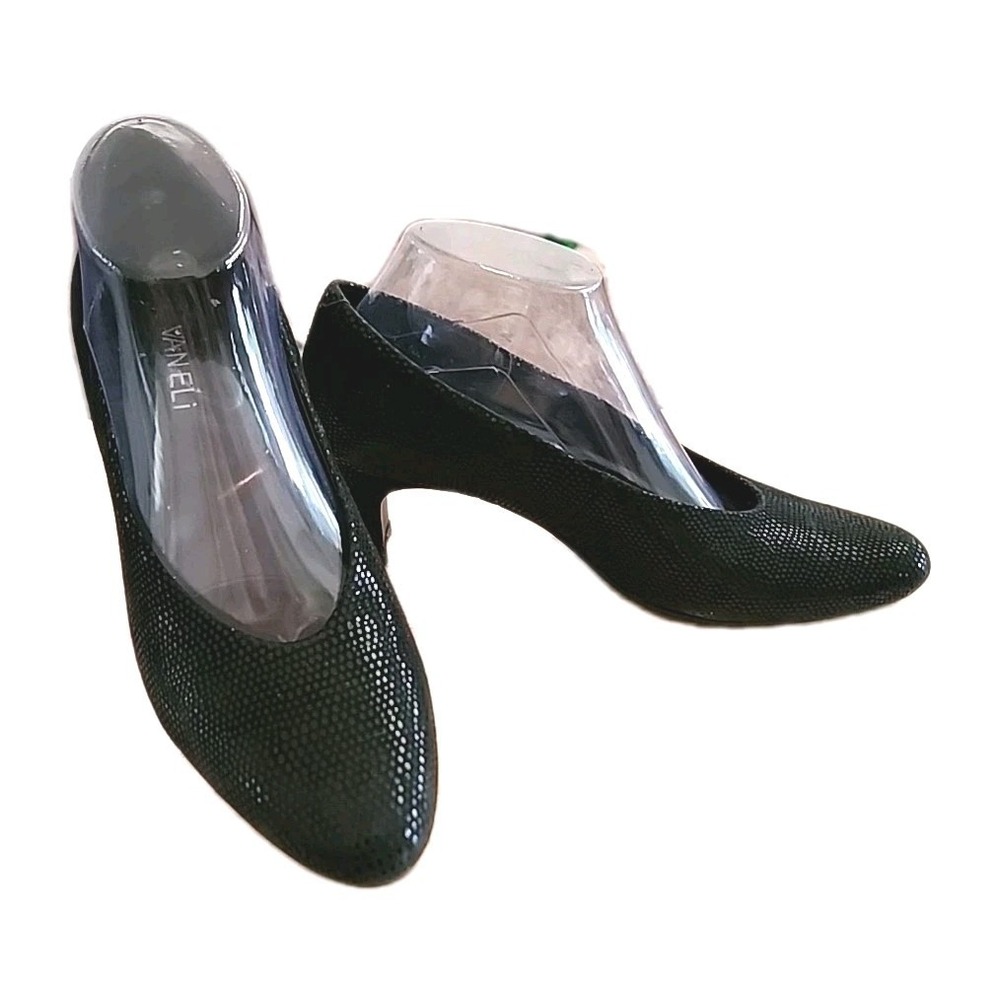 VANELI 'Astyr' Black Elegant Women's Pump Size 8.5 Sueded Texture Quiet Luxury